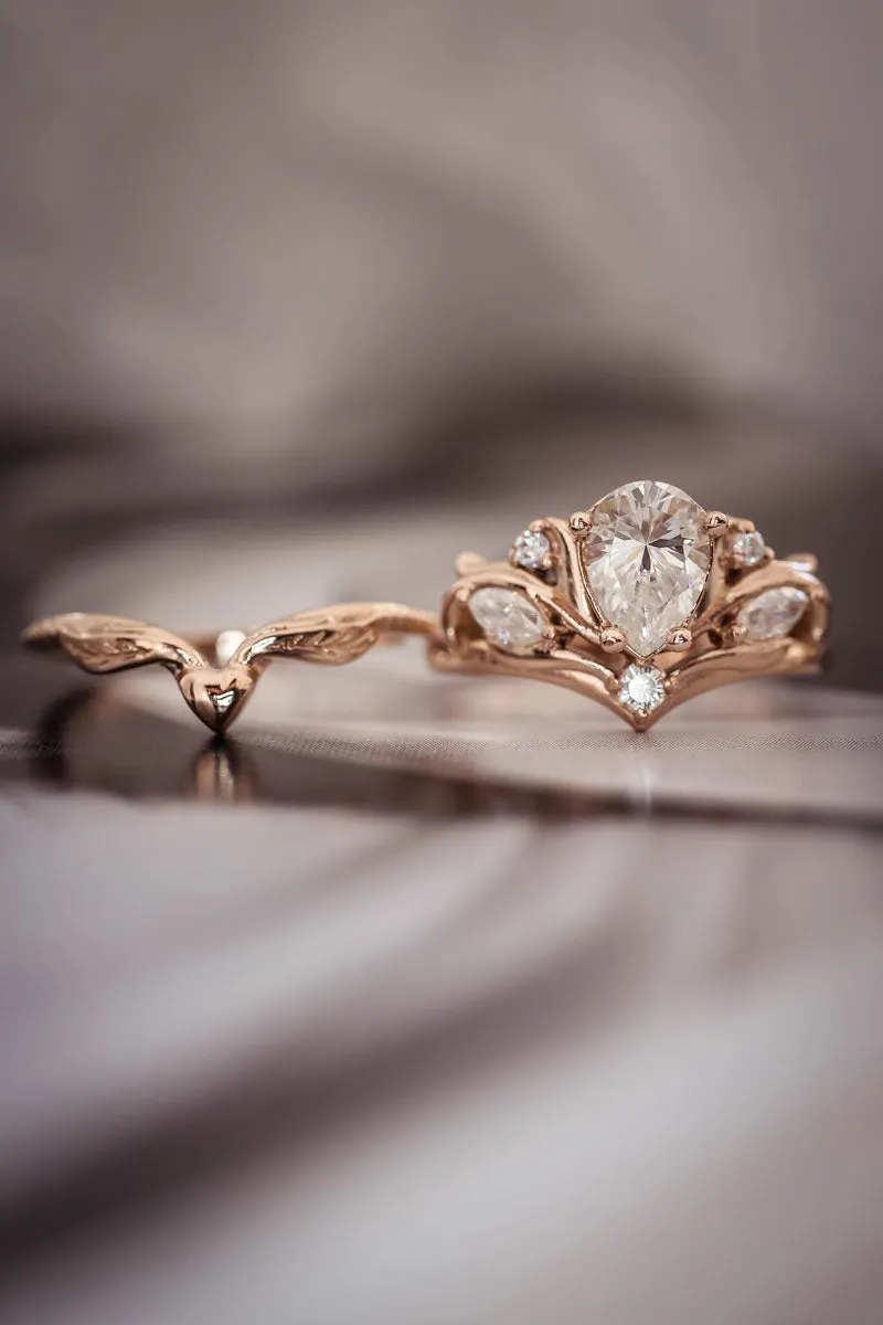 Bridal ring set with pear cut moissanite / Swanlake
