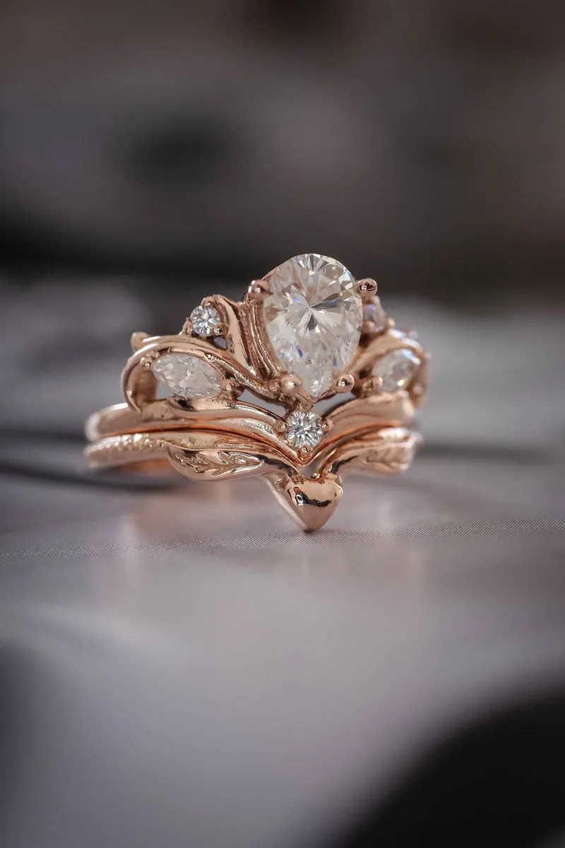 Bridal ring set with pear cut moissanite / Swanlake