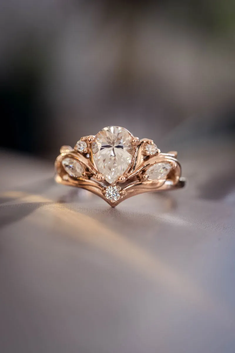 Bridal ring set with pear cut moissanite / Swanlake