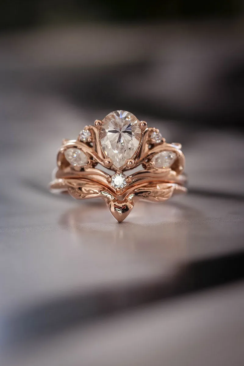 Bridal ring set with pear cut moissanite / Swanlake