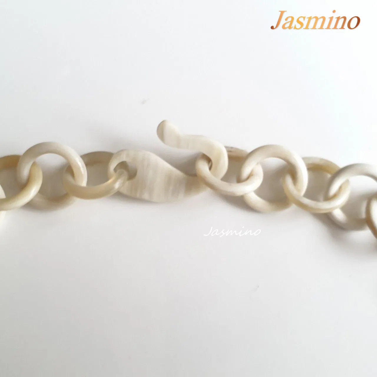 Charming Horn Necklace J17411, Made by Natural Buffalo Horn