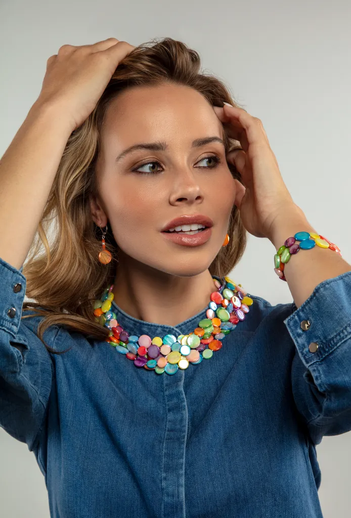 Mother of pearl necklace