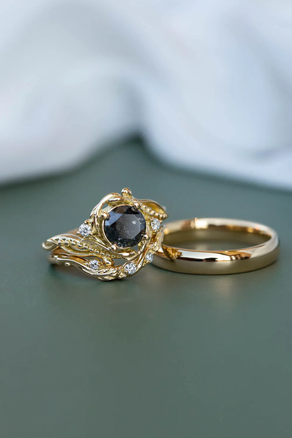 Salt and pepper diamond engagement ring set, gold bridal ring set with diamonds / Undina