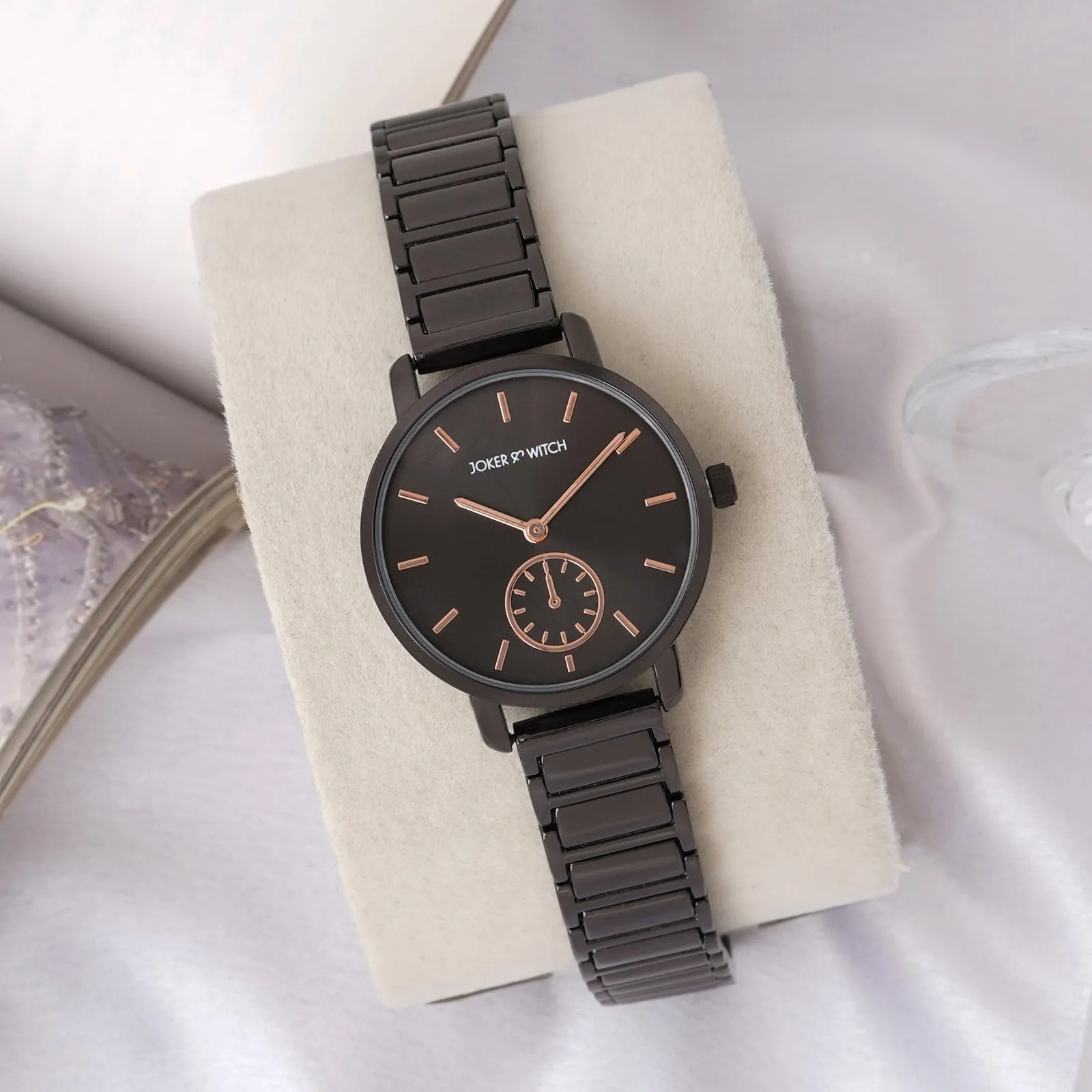 Taila Gunmetal Metallic Strap Watch